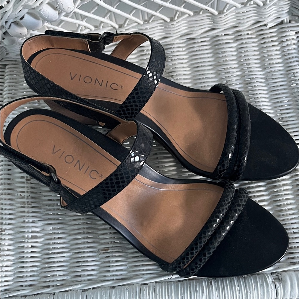 Vionic Black Snake-Pattern Sandals - Picture 2 of 6